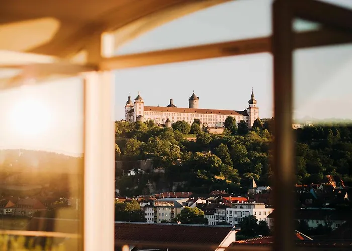 DAS v EVERT Hotel - am Congress Centrum Würzburg